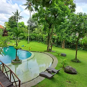 Tree House Ferienpark Ubud